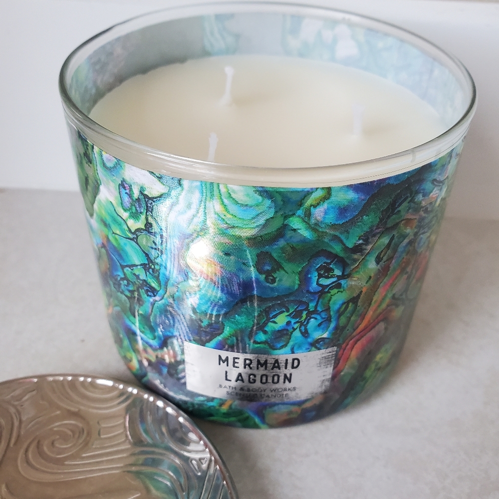Bath & Body Works Mermaid Lagoon 3 Wick Candle NEW